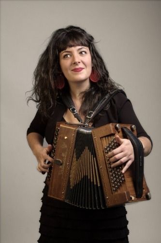 Charlotte accordéoniste