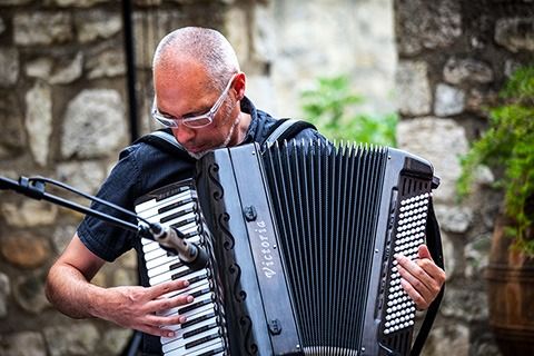 Richard-Posselt-accordeoniste-professionel