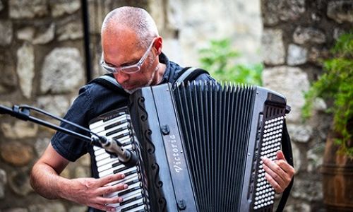 Richard-Posselt-accordeoniste-professionel